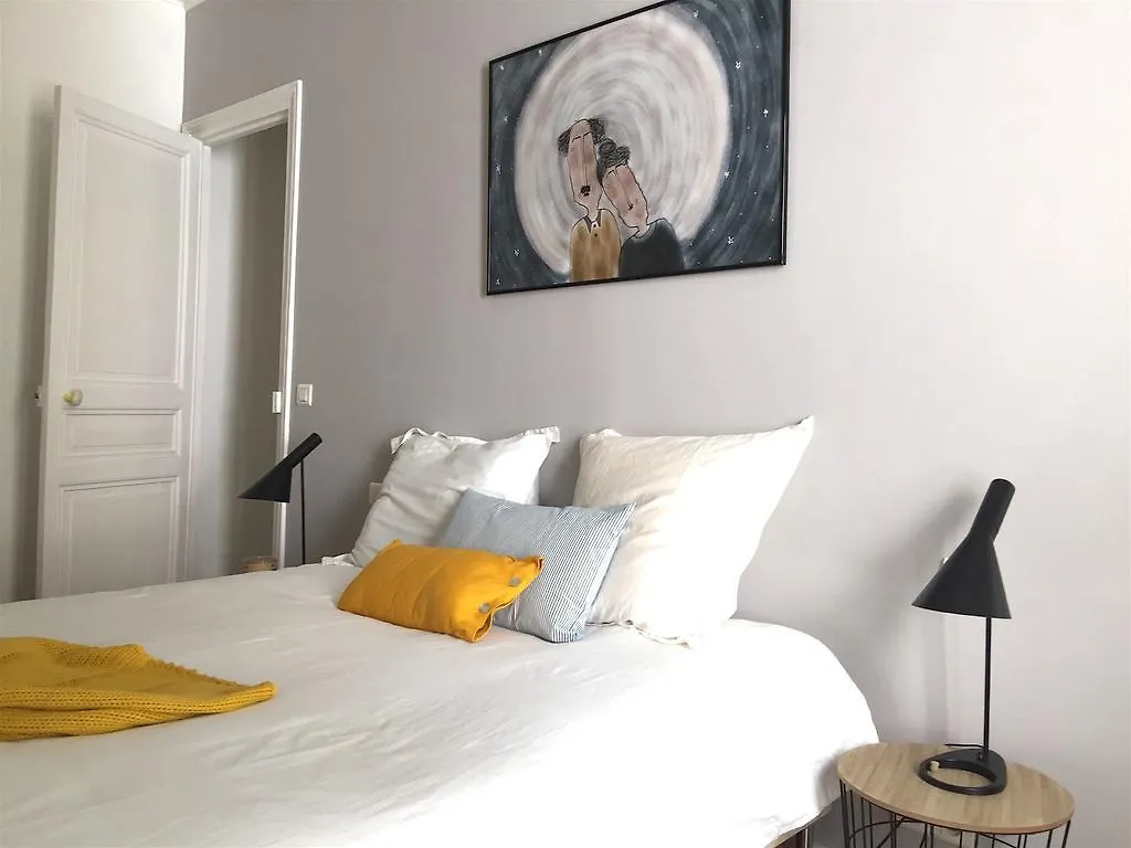 Apartment Avenue Victor Hugo Paris